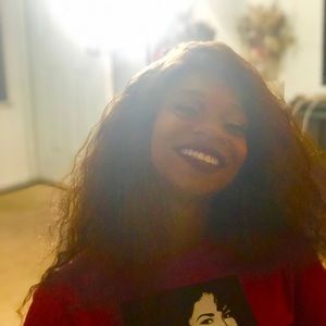 Meet your Posher, Idesia